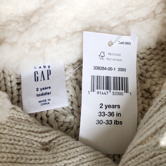 Gap- 2T Boys Cable Knit Sweater w/ Sherpa Collar - Picture 2 of 5
